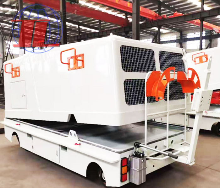 辽宁机场用自行多功能车